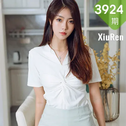 XiuRen 秀人 No.3924 可樂vicky 玉足美腿ol