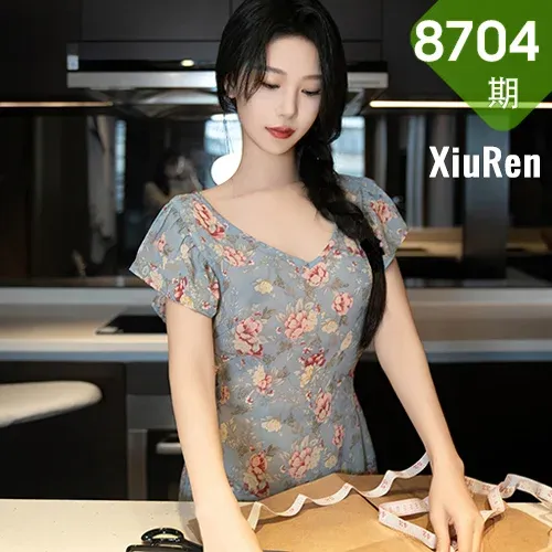 XiuRen 秀人 No.8704 利世 诱人灰丝性感写真3