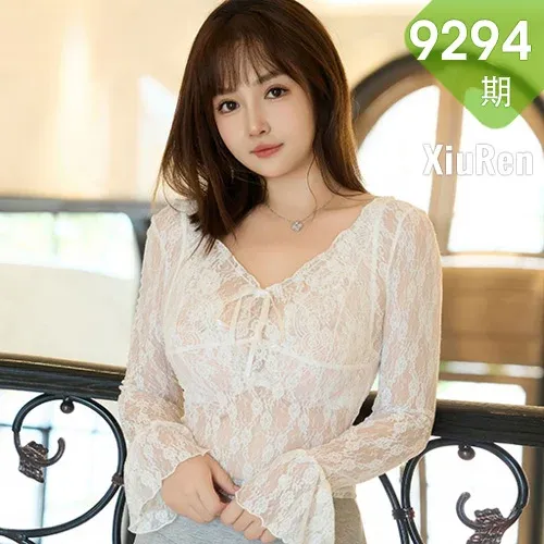XiuRen 秀人 No.9294 养乐多Doll短裙美腿街拍